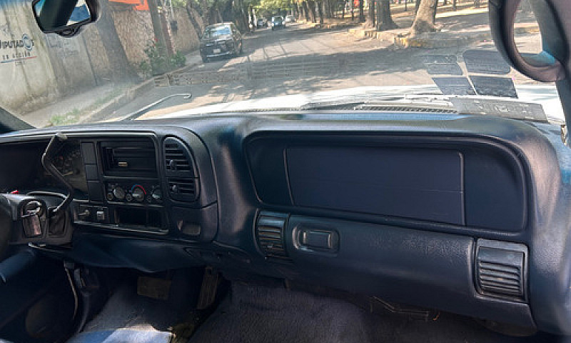 Chevrolet Silverado ...