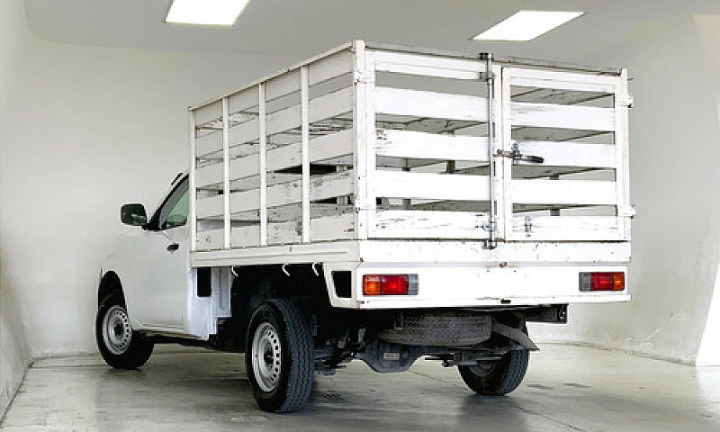 Nissan Np300 2019...