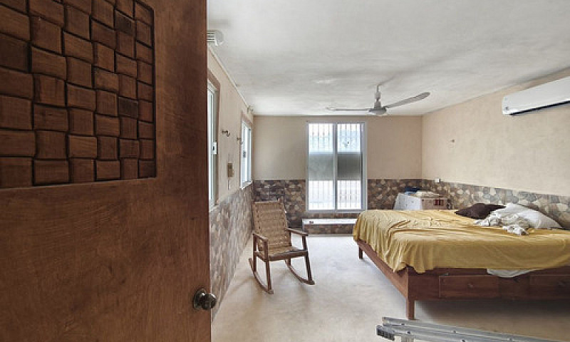 Venta De Casa A 140 ...