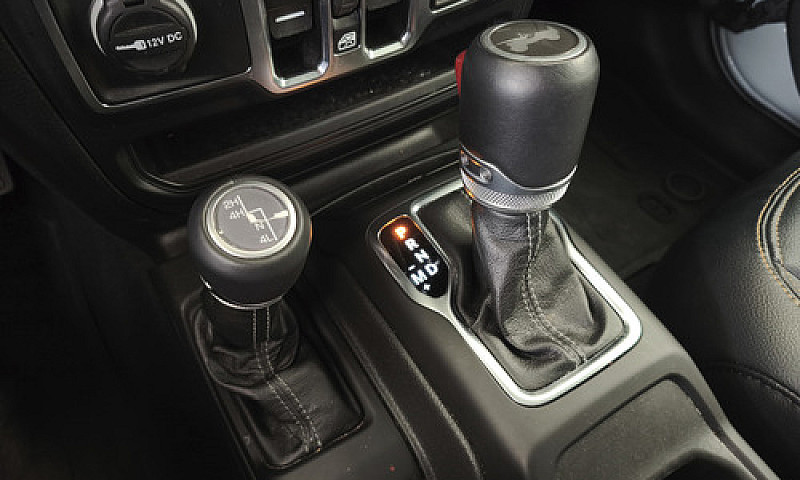 Jeep Wrangler 2024...