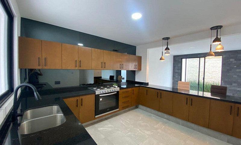 Casa En Venta En Fra...