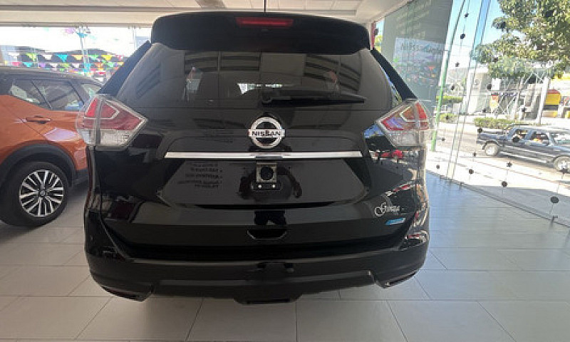 Nissan X-Trail 2017...