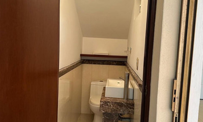 Casa En Chapalita...