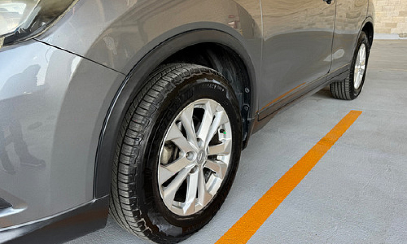 Nissan X-Trail 2.5 S...