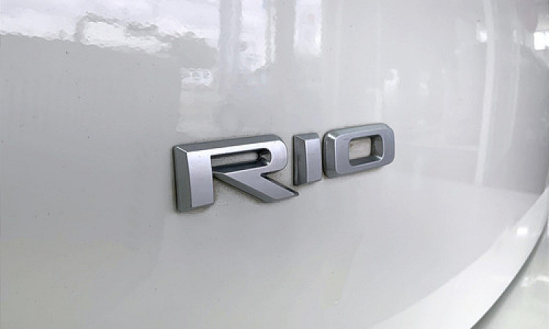 Kia Rio 2023...