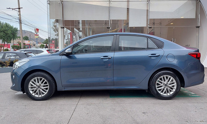 Kia Rio 2018...