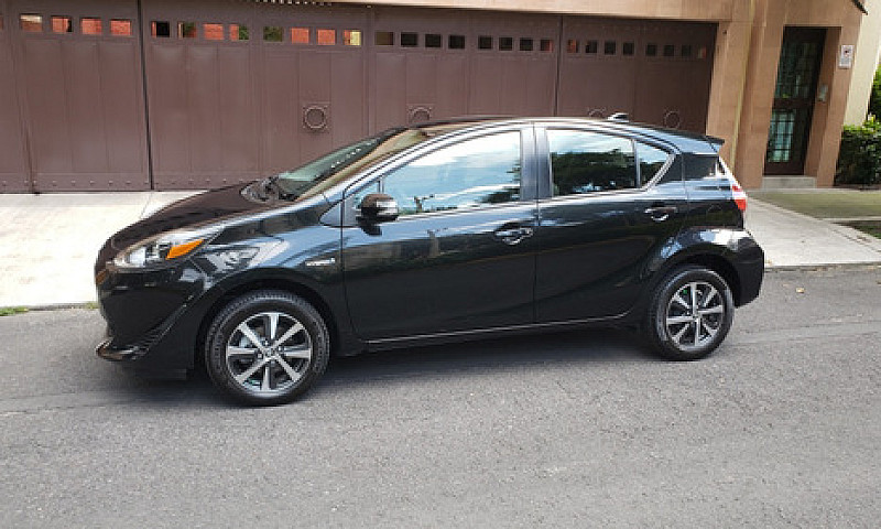 Toyota Prius C 1.5 H...