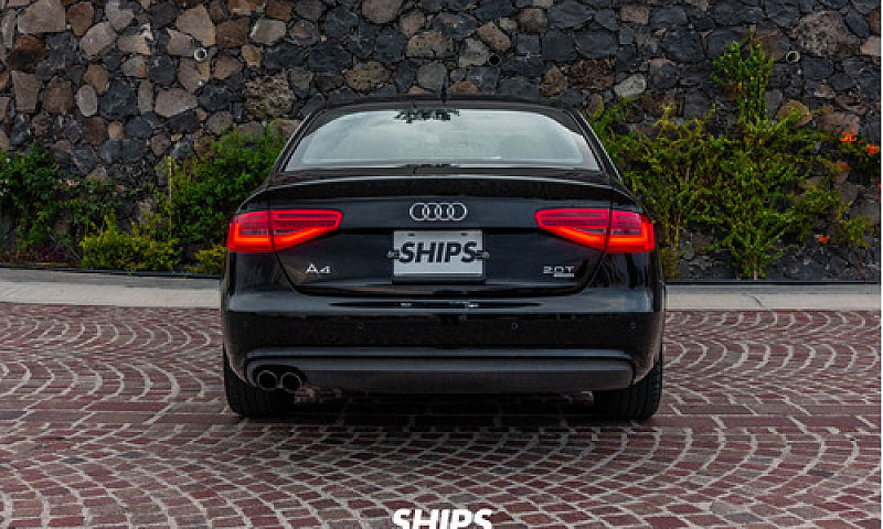 Audi A4 2015...