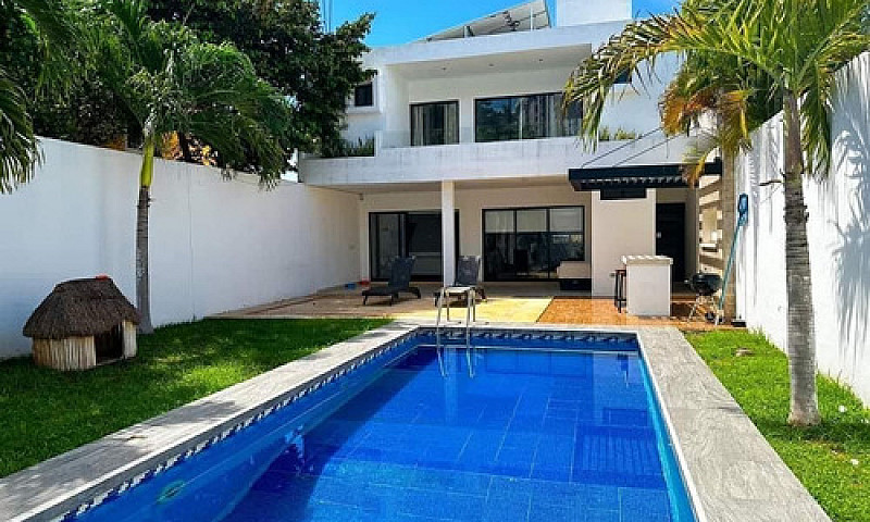 Casa Con 22 Paneles ...