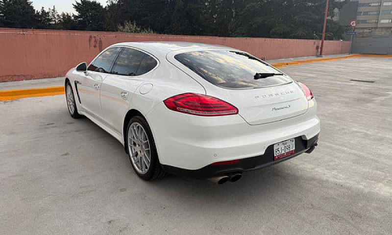 Porsche Panamera 3.0...