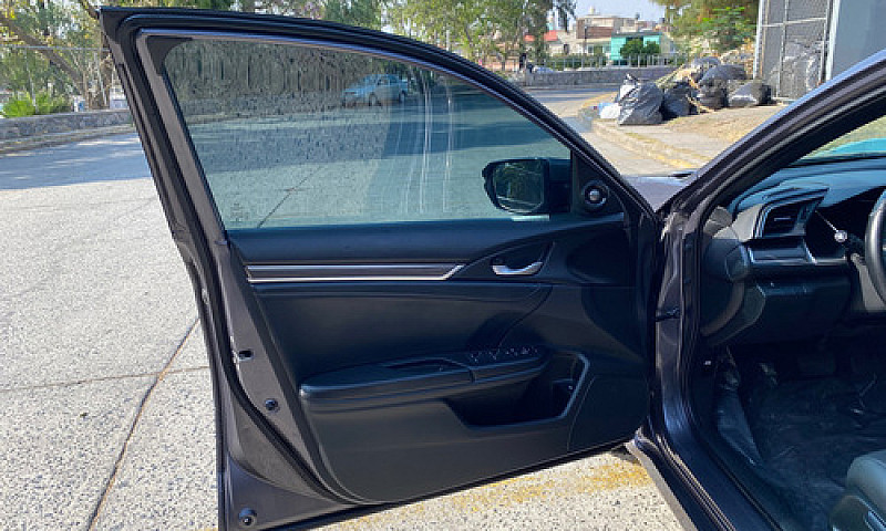 Honda Civic 1.5 Turb...
