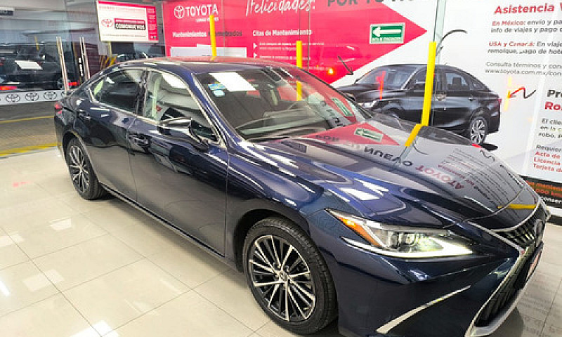 Lexus Es 2024...