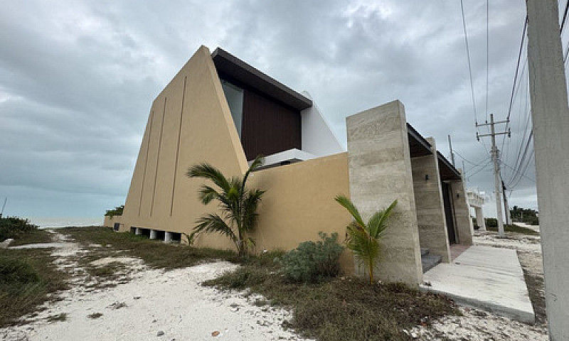 Casa Totalmente Amue...