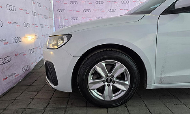 Audi A1 2023...