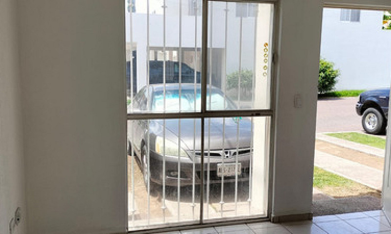 Casa Cómoda En Coto ...