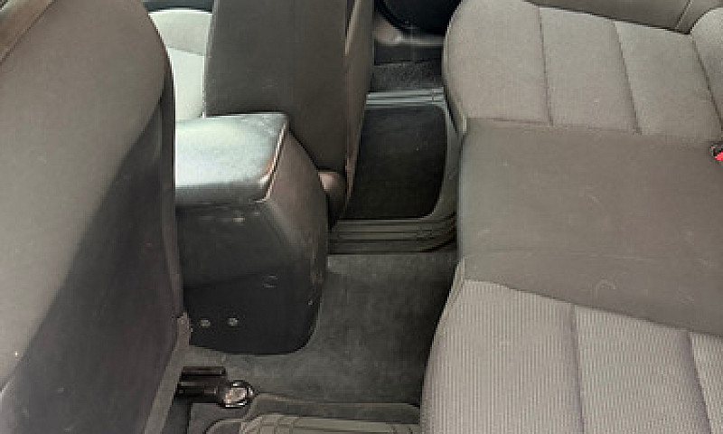 Kia Forte 2.0 Lx Mt...