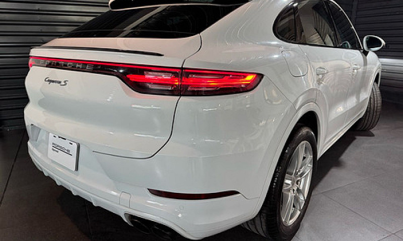 Porsche Cayenne 2020...