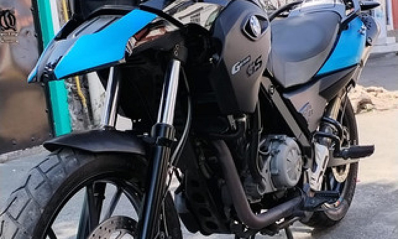 Motocicleta Bmw G650...