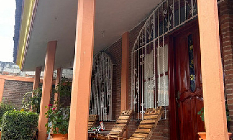 Linda Casa Estilo Ca...