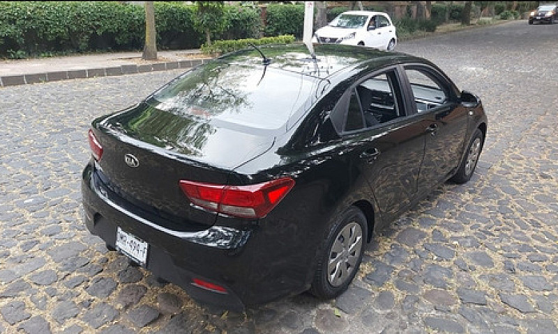 Kia Rio 2020!! Unico...