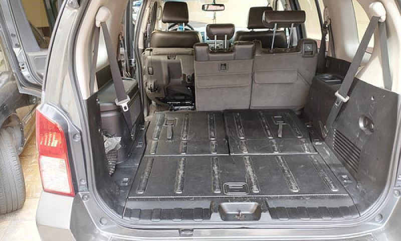 Nissan Pathfinder Se...