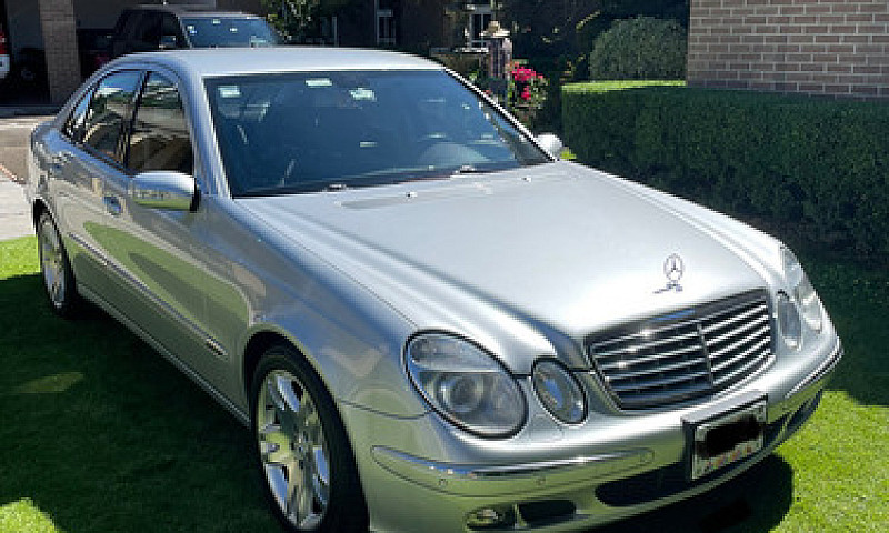 Mercedes Benz E500 G...