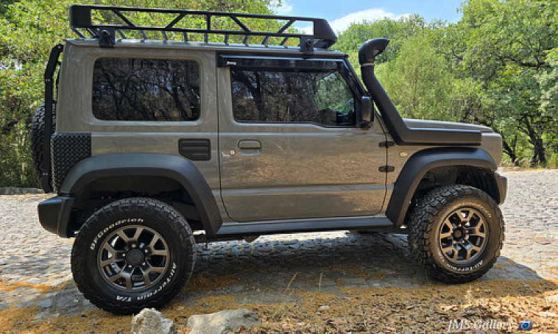 Suzuki Jimny 1.5 Glx...
