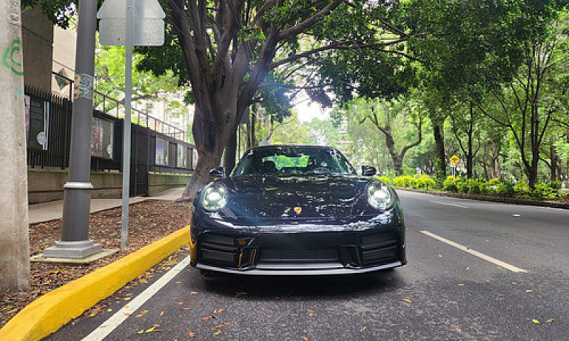 Porsche 911 Carrera ...