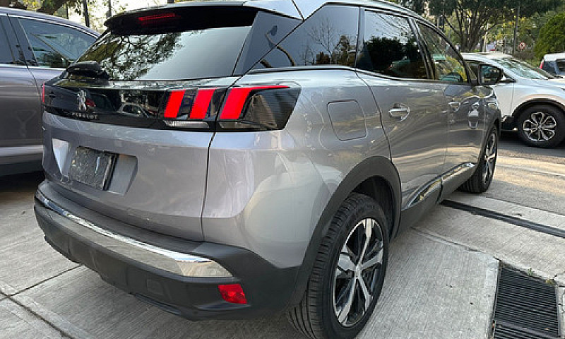 Peugeot 3008 2018...