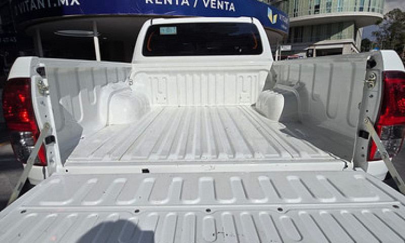 Toyota Hilux 2.7 Cab...