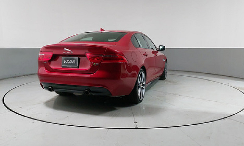 Jaguar Xe 3.0 S Auto...