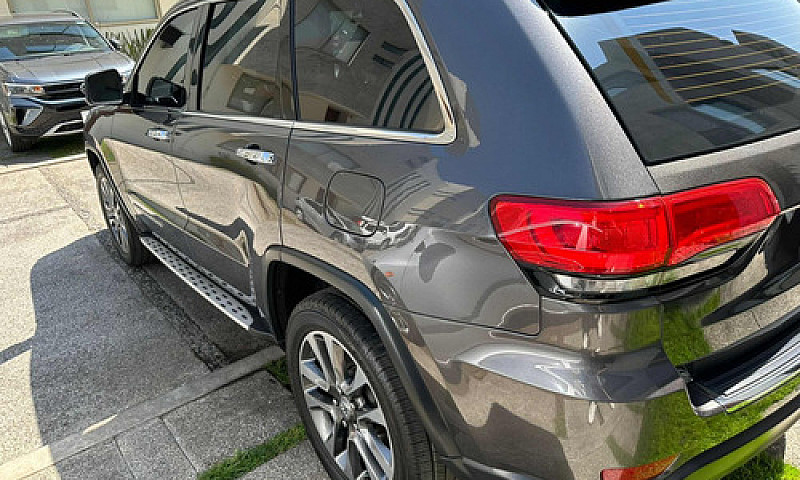 Jeep Grand Cherokee ...