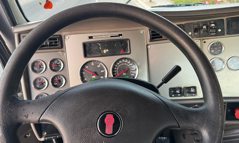 Kenworth T370 Año 20...