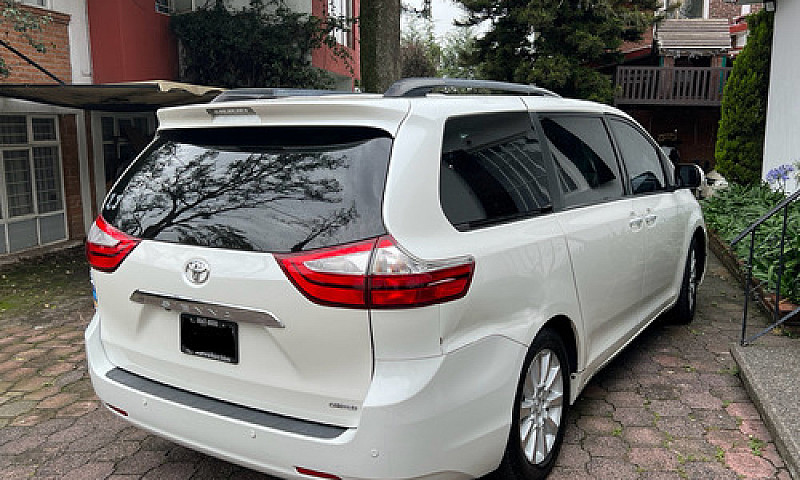 Toyota Sienna 3.5 Li...