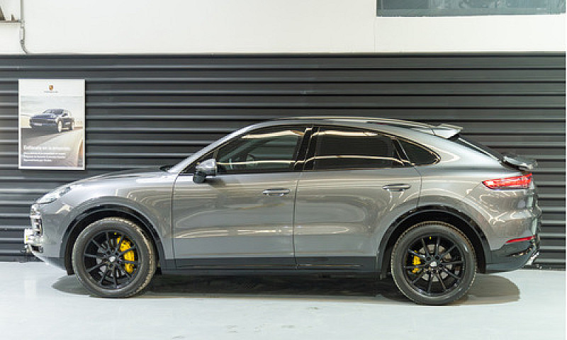 Porsche Cayenne 2023...