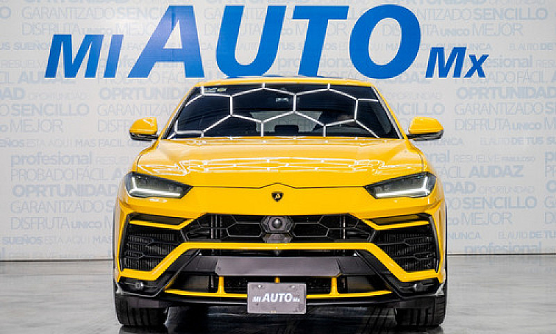 Lamborghini Urus 4.0...