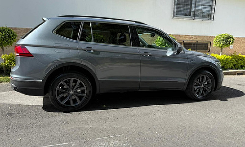 Volkswagen Tiguan 1....
