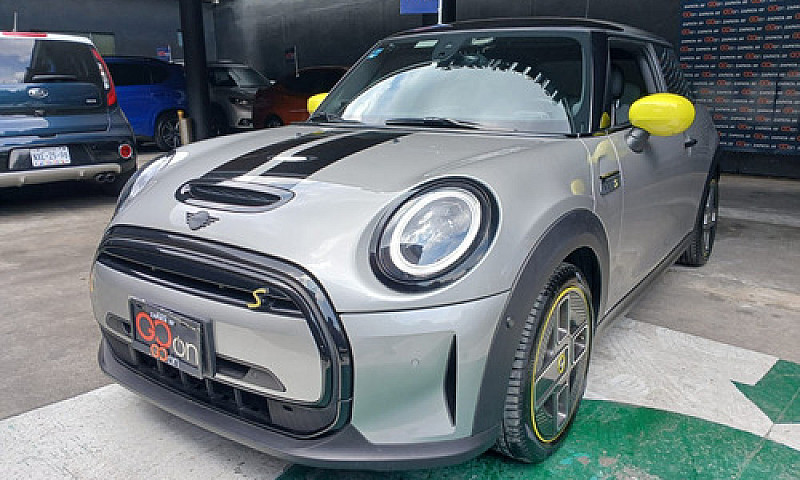 Mini Cooper 2024...