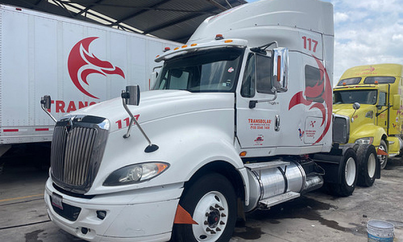 Tractocamion Interna...