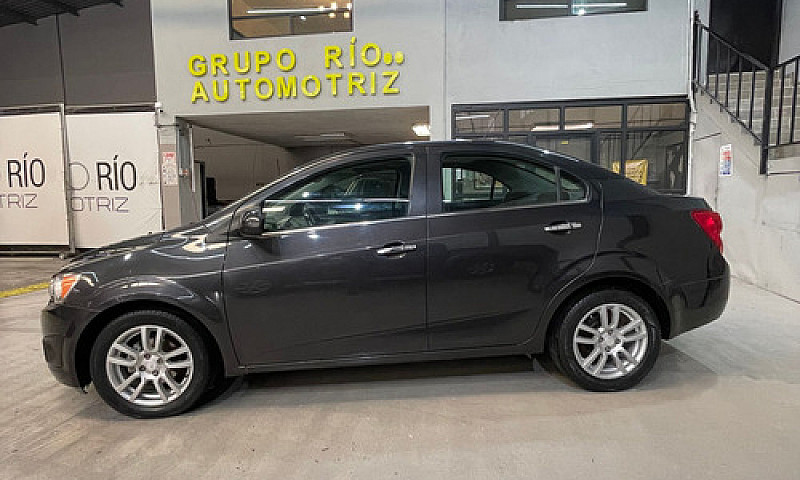 Chevrolet Sonic 2015...