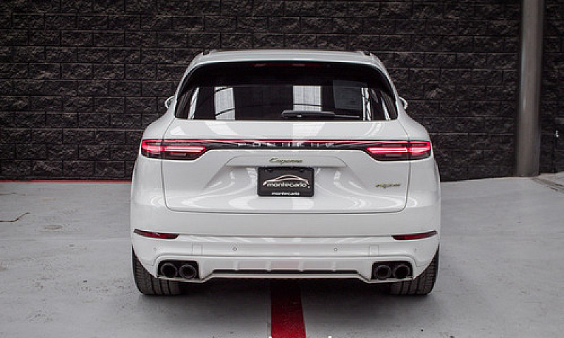 Porsche Cayenne 2019...