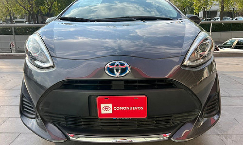 Toyota Prius 2020...