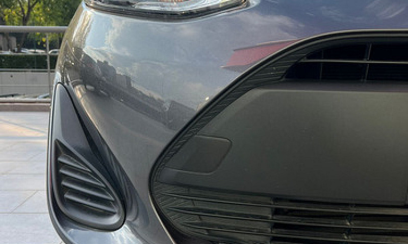 Toyota Prius 2020...
