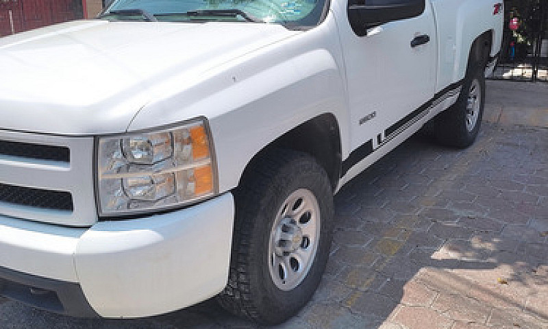 Chevrolet Silverado ...