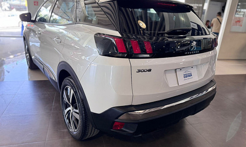 Peugeot 3008 2021...