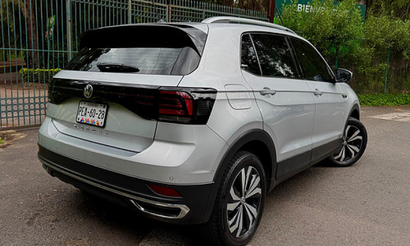 Volkswagen T-Cross 1...