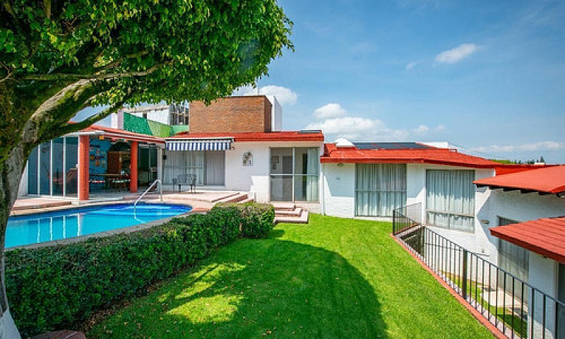 Casa En Venta En Lom...