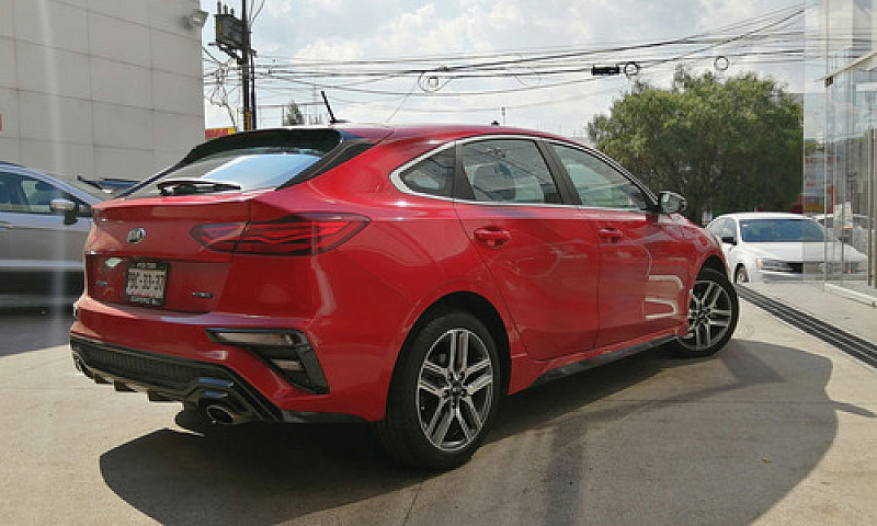 Kia Forte 2021 2.0 H...
