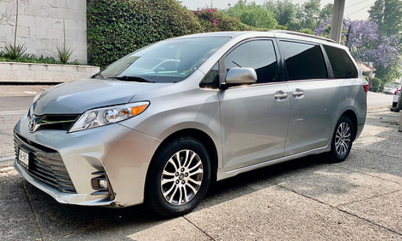 Toyota Sienna 3.5 Xl...