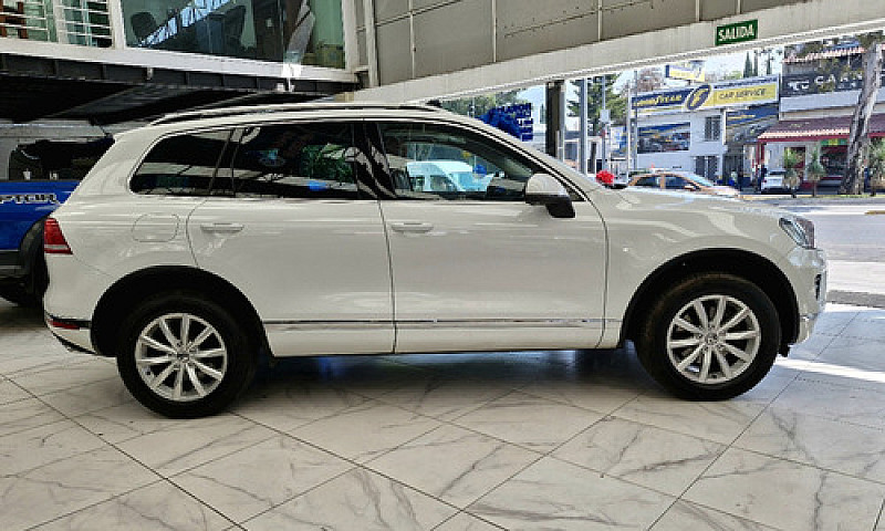 Volkswagen  Touareg ...